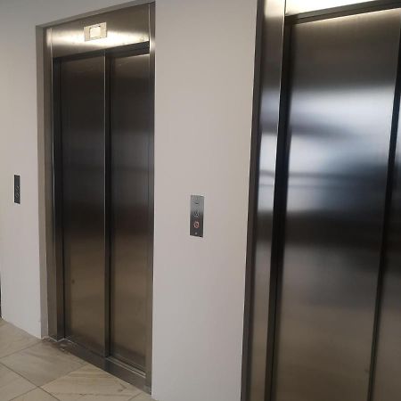 Appartement Apartamento Rosa Puerta Del Sol à Madrid Extérieur photo