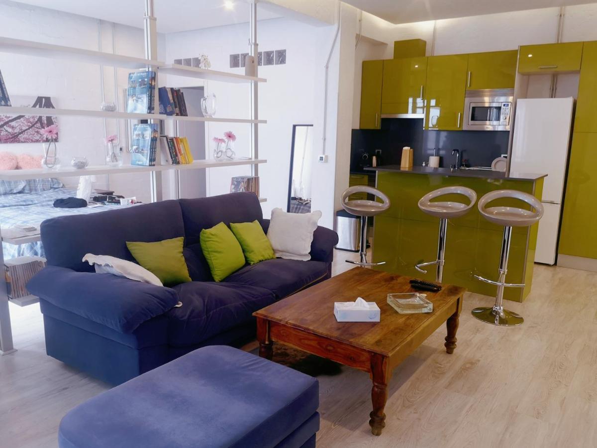 Appartement Apartamento Rosa Puerta Del Sol à Madrid Extérieur photo
