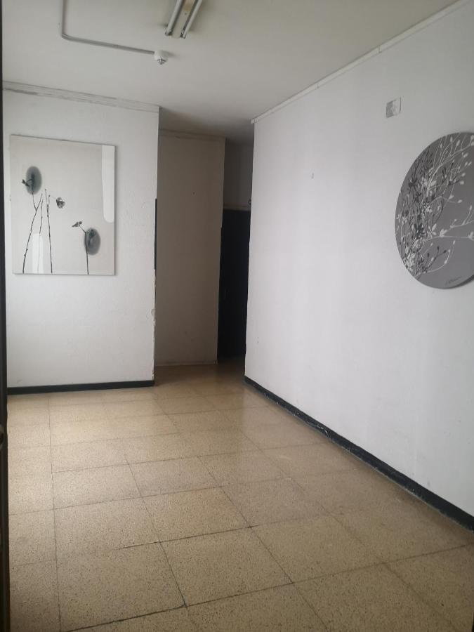 Appartement Apartamento Rosa Puerta Del Sol à Madrid Extérieur photo
